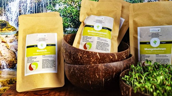 Microgreens in Coconut Starter Kit mit 2 Pflanzschalen, 6 x Saat & Quell-Tabs