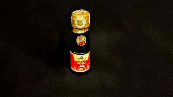 Traditionelle Phu Quoc Fischsauce aus kleiner Manufaktur